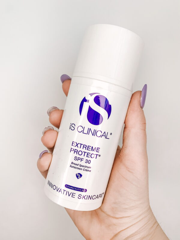 isClinical Extreme Protect SPF 30 | Broad Spectrum